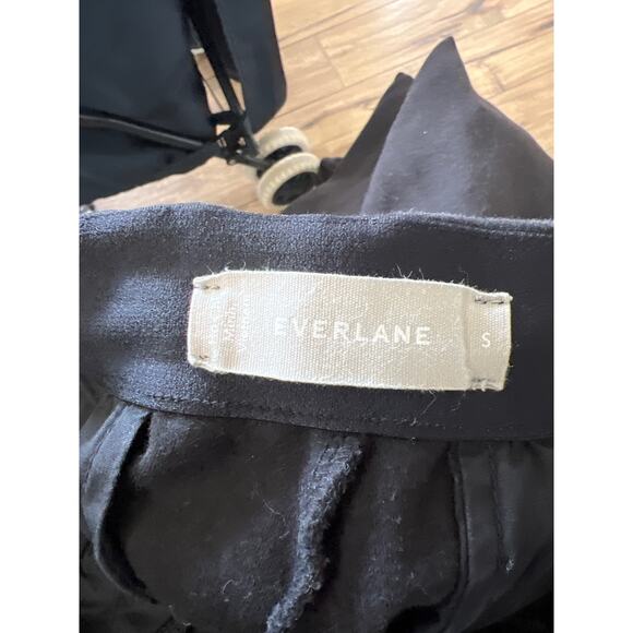 Everlane size small black pull on cropped pants - Picture 4 of 5